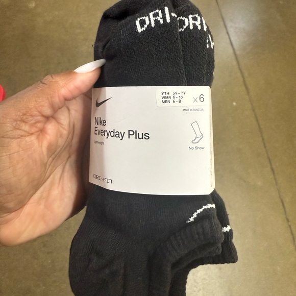 Nike Other - Nike Everyday Plus Black No Show Socks 6pk